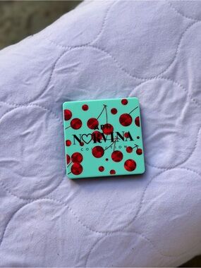 Norvina Collection Cherry Palette - Mint & Red